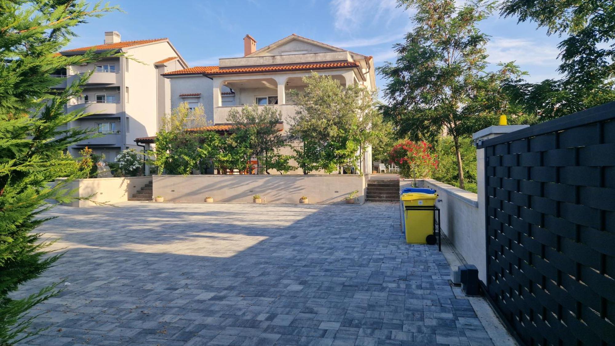 Apartments In Rijeka, Free Parking And Large Terrace, 15Min Drive From The Beach Eksteriør bilde