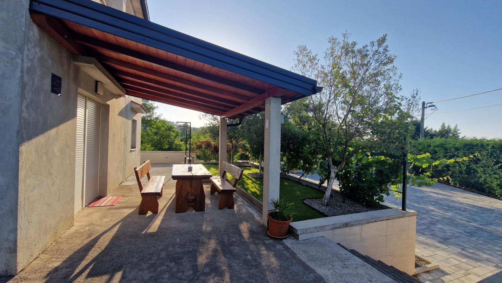 Apartments In Rijeka, Free Parking And Large Terrace, 15Min Drive From The Beach Eksteriør bilde